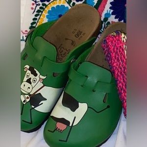 Not for sale, in search of these/similar  Birki’s or Birkenstock’s. Thank you!